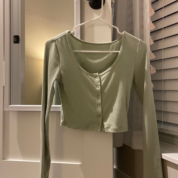 aeropostale cropped long sleeve top - Picture 2 of 6